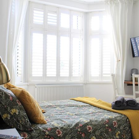 Stylish Ensuite Room 15 Mins To Central London Exterior photo